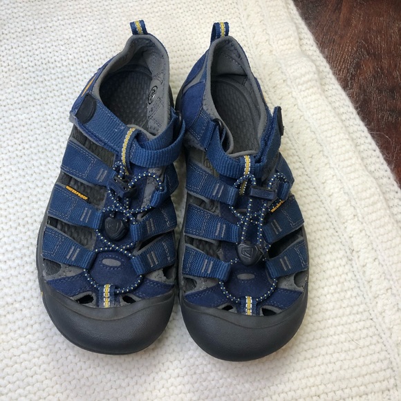 steve madden beige sneakers